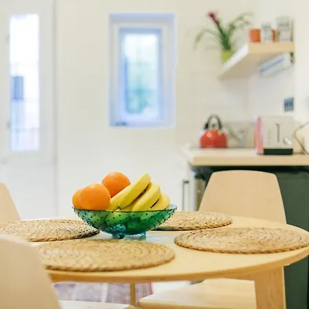 Emily Self Check In Wifi Netflix Free Coffee Near The Andrassy Street For Long Therm Apartmán