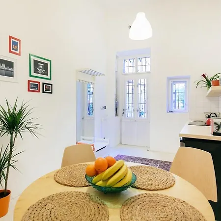 Apartment Emily Self Check In Wifi Netflix Free Coffee Near The Andrassy Street For Long Therm Budapest