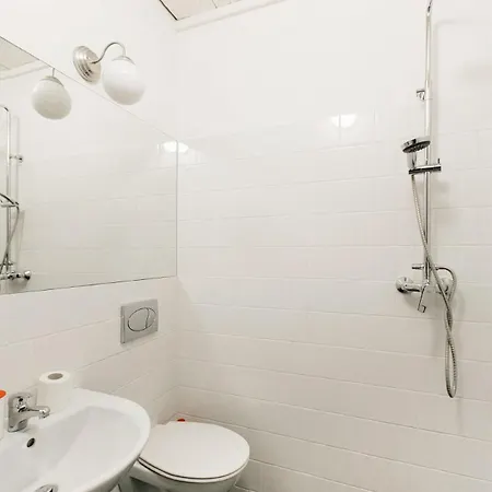 Apartmán Emily Self Check In Wifi Netflix Free Coffee Near The Andrassy Street For Long Therm