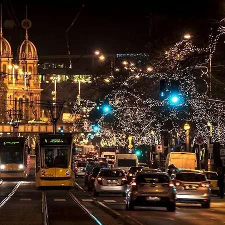 Apartmán Emily Self Check In Wifi Netflix Free Coffee Near The Andrassy Street For Long Therm Budapešť